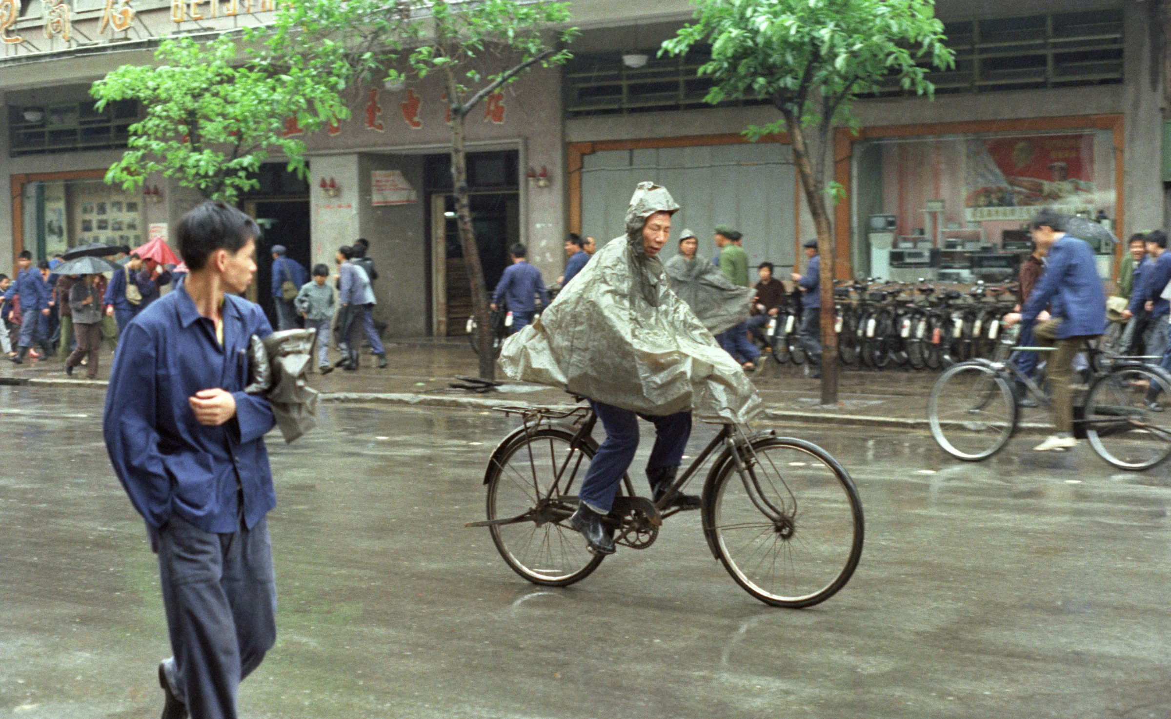 广州28_d6f027e8-aed8-42d3-a0b0-1aa3a4267100.webp